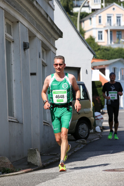kurz vor Kilometer 10 | © Michael Strokosch / meine-sportfotos.de